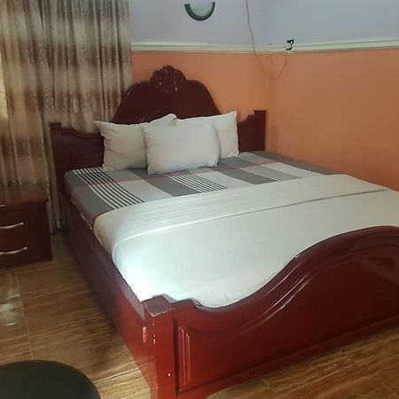 Lifeline Hotel & Suites Uyo Dış mekan fotoğraf